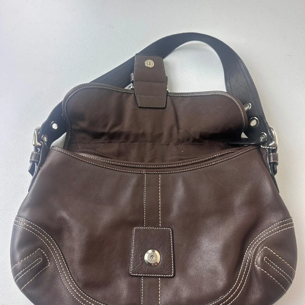 Coach Soho Handbag Womens Medium Brown Leather Buckle Flap Shoulder Bag F10192